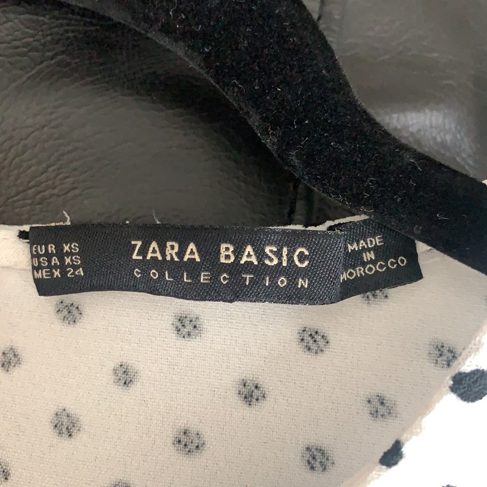 Top, Blouse. - image 3